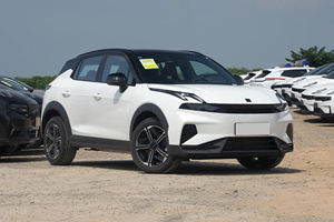 2025 Buen precio <span class=keywords><strong>Lynk</strong></span> & <span class=keywords><strong>Co</strong></span> 06 Em-p Vehículo eléctrico híbrido Coche automático Nuevo Vehículo de energía 5 puertas Suv de 5 plazas - Product Image 2