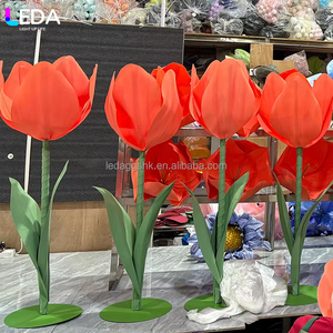 LEDA Decoración para Fiestas de Boda, Tulipanes Artificiales Grandes de EVA Color Naranja para Eventos, Venta al Por Mayor - Product Image 1
