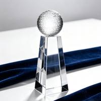 Cadeau d'affaires personnalisé Trophée de golf en verre Trophée en cristal en gros Sports Globe Excellence Award