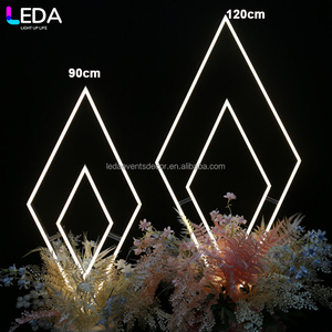 Лидер продаж, светодиодная подставка для свадебного прохода, металлическая Алмазная рамка, Геометрическая светящаяся подставка для свадебного украшения сцены - Product Image 2