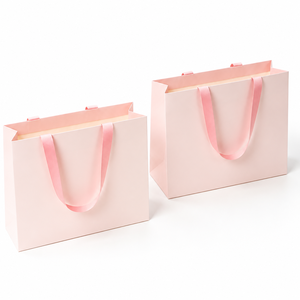 Bolsa de Papel Impresa Personalizada Directa de Fábrica OEM con Asa de Cinta Colorida para Compras en Tiendas de Belleza, Bolsa de Regalo Rosa al por Mayor - Product Image 1