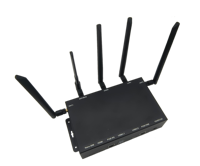 Passerelle IoT industrielle prenant en charge LoRaWAN, alimentation PoE, 4G LTE, GNSS, SSD M.2, E/S numériques pour la ville intelligente et l'agriculture