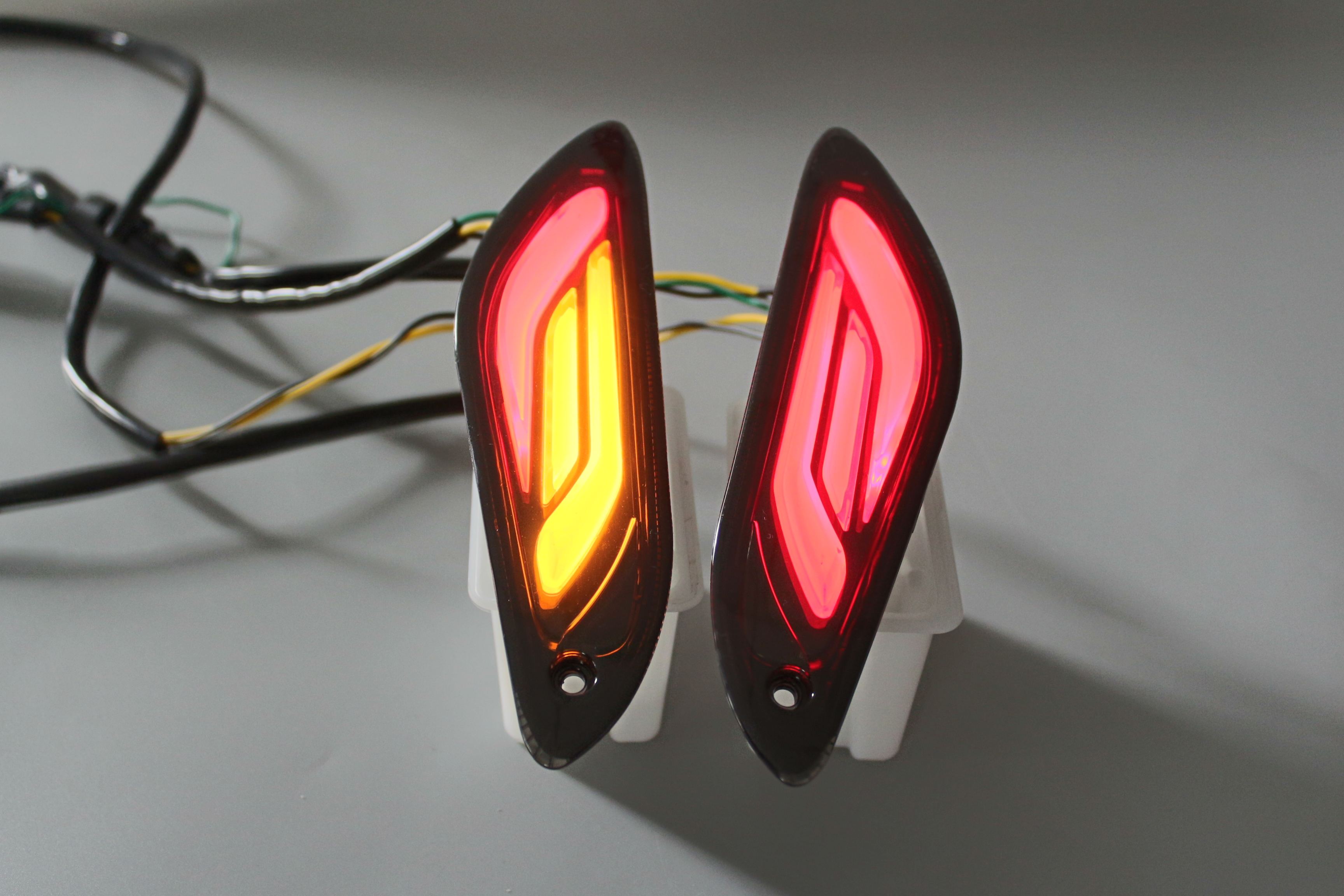 สีแดงสีเหลือง