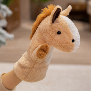 Marionnette à main en forme de tête de cheval, peluche super douce <span class=keywords><strong>avec</strong></span> rembourrage en coton PP, design brodé, jouet de confort pour anniversaire - Product Image 2