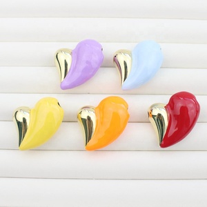 CH-JDP1119 Geluk Emaille Gekleurde Hart Kralen <span class=keywords><strong>Pedant</strong></span> Mode Vergulde Gladde Koperen Hart Charme Sieraden Accessoire Groothandel