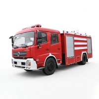 Nouveau camion de lutte contre l'incendie Dongfeng avec réservoir d'eau de 8 mètres cubes, cabine à double rangée pour 6 pompiers