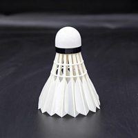 Volants de badminton T-4 haute stabilité - Plumes d'oie de classe B avec base en liège à 2 couches (OEM direct usine)
