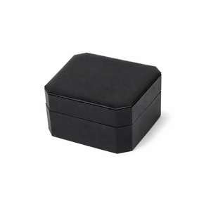 Boîte à montre de luxe personnalisée en similicuir avec charnière, boîte cadeau pour bijoux, support de montre en suède, logo personnalisé pour l'emballage de montres en détail, OEM - Product Image 3