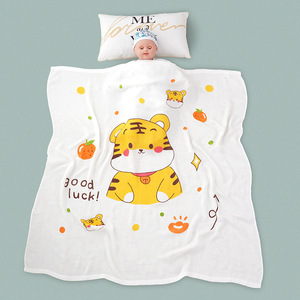 Manta de Verano para Bebé de Bambú y Algodón de 110x110cm, Doble Capa, con Estampado de Dibujos Animados, 70% Bambú, 30% Algodón, Venta al Por Mayor - Product Image 1