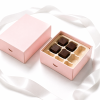 Boîte cadeau en chocolat rose clair personnalisée avec séparateur pour 6 truffes, emballage pour bonbons