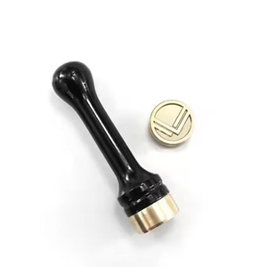 Tùy Chỉnh 3*3*9Cm Vòng Vuông Kinh Doanh Tùy Chỉnh Xà Phòng Tem Ice Cubes Xây Dựng Thương Hiệu Tem Với Màu Nâu Tay Cầm Bằng Gỗ Cho Tây Ban Nha Phía Tây Cuối - Product Image 4