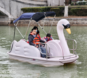 Parc d'attractions aquatique Utilisé White Swan Pedal Boat Bateau électrique - Product Image 3