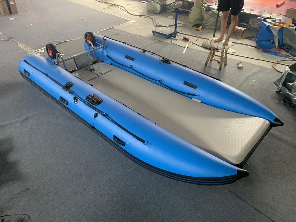 Inflatable High Speed Boat - Durable & Fun Watercraft