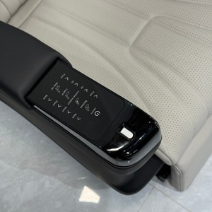 Asientos de Coche Eléctricos Ergonómicos Profesionales Personalizados, Aptos para Kia Carnival y Toyota Inovasia T6 - Product Image 4