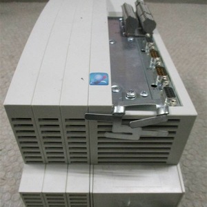 Controlador de Motor Miniatura Lenze Evs9325-Ctv003 220V Profinet para Automatización Industrial - Product Image 3