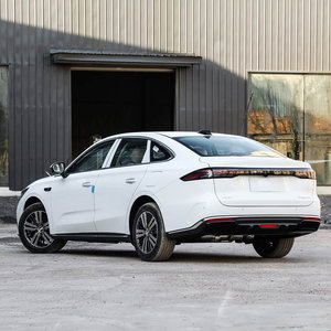 Geely Galaxy E6 Starlight 6 Auto Ev Sedán Híbrido, Vehículo Geely para Exportación, Autos con Volante a la Izquierda, Distancia Entre Ejes Larga, Listo para Exportar - Product Image 6