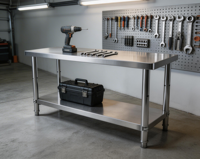 Plan de travail de restauration en acier inoxydable personnalisable avec revêtement autonettoyant, pieds réglables, haute capacité de charge pour cuisine d'hôtel