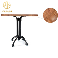 Petit dessus de table de restaurant d'hôtel carré en bois solide commercial de café moderne en bois en gros