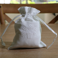 Sac de rangement pliable sous vide en coton et lin de petite taille moderne, housse anti-poussière, accessoire de salon, cadeau de qualité