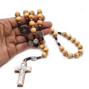 Cattolico religioso <span class=keywords><strong>antico</strong></span> <span class=keywords><strong>rosario</strong></span> placcato in argento con perline St. Benedict medaglia e croce di legno - Product Image 5