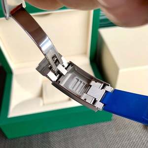 Montres automatiques mécaniques de plongée pour hommes avec bracelet en caoutchouc bleu et cadran noir avec fenêtre de date, montre marine avec lunette rotative - Product Image 6