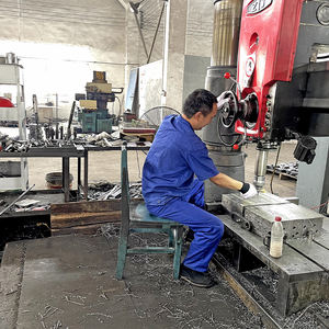 制造带扣的18吨锌压铸机 - Product Image 2