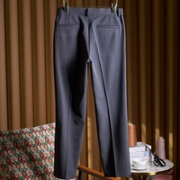 Pantalons décontractés OEM/ODM avec une conception à double pli et une taille élastique, confectionnés en tissu de qualité supérieure en mélange de laine et d'acétate