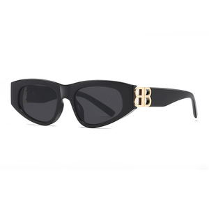 Gafas de sol estilo ojo de gato europeo americano para mujer, montura negra, material de PC, protección UV400, tipo 3. - Product Image 4