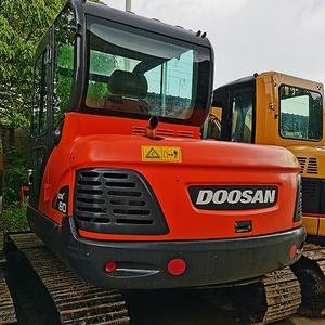 Mini-excavatrice sur chenilles hydraulique Doosan Dx60 d'occasion à bas prix, 6 tonnes, avec moteur, boîte de vitesses, pompe, PLC, Corée - Product Image 4