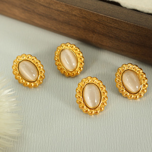 ชุดสร้อยคอจี้รูปไข่สไตล์ฝรั่งเศสสำหรับผู้หญิง ตัวเรือนทอง/เงิน ประดับเพชรแบบฝังขอบ เหมาะสำหรับใส่ทุกวัน เครื่องประดับคุณภาพดี - Product Image 3