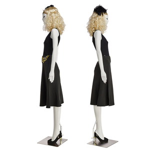 Manichino Astratto Femminile a Corpo Intero per Vetrine 2 - Product Image 6