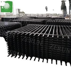 Nouvelle conception de panneau de clôture ornementale en fer forgé bon marché, <span class=keywords><strong>piquet</strong></span> métallique pour chantiers de construction avec service de modélisation 3D - Product Image 1