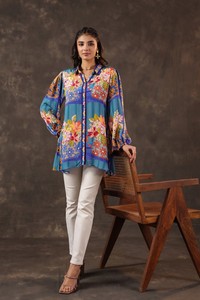 Compre una Camisa Túnica Extra Grande con Estampado Botánico para Mujer, Manga Larga, Informal, Colección de Ropa de Diseñador - Product Image 6