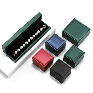 Boîte de rangement de bijoux personnalisable rectangle de luxe avec doublure en cuir PU et velours Design élégant classique Taille et logo personnalisés - Product Image 5