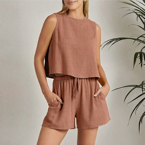 Conjunto de Dos Piezas para Mujer, Talla S-3XL, Nuevo, Verano, Casual, Top sin Mangas + Pantalones Anchos de Punto por Encima de la Rodilla, Corte Holgado, Color Sólido - Product Image 3