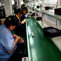 Ligne de production semi-automatique Sanhok 220V pour l'assemblage de lampes LED, destinée à la fabrication d'ampoules LED, de tubes lumineux et de panneaux lumineux