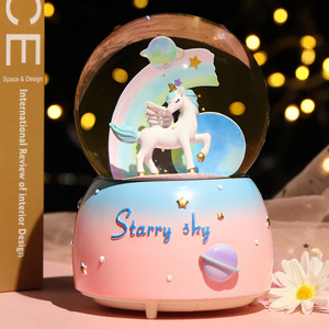 Boîte à musique licorne, boule de cristal lumineuse, globe à neige en résine, ornement, cadeau pour petite amie, cadeau d'anniversaire, boîte mystère flocon de neige - Product Image 2