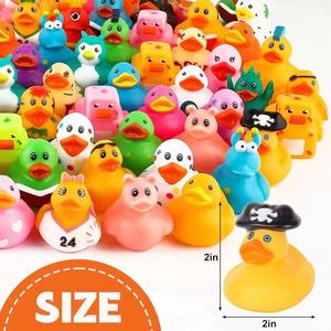 Jouets de bain en caoutchouc imprimés sur mesure pour bébés, jouets de baignoire uniques pour enfants avec des motifs amusants - Product Image 2