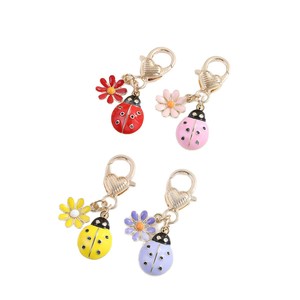 Mignon émail fleur breloques porte-clés pendentif voiture porte-clés <span class=keywords><strong>téléphone</strong></span> breloque coccinelle mode bijoux accessoires bonne chance cadeau - Product Image 4