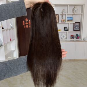 ท็อปเปอร์ฐานผ้าไหมขนาด 6x6.5 นิ้ว พร้อมด้วยลูกไม้ด้านหลังแบบถัก สีน้ำตาล 1C #   ท็อปเปอร์ผมแท้คุณภาพสูงจากยุโรปสำหรับผู้หญิงที่มีภาวะผมร่วง - Product Image 3