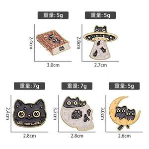 Broche esmaltado gótico, joyería, <span class=keywords><strong>libro</strong></span> de gato mágico, broche de dibujos animados de gatito Punk negro, insignia de solapa para mochila, ropa o regalo - Product Image 6