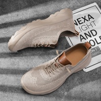 Chaussures de course légères et respirantes en maille pour hommes, couleur unie, style élégant, à enfiler