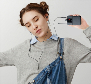 Xtuga Chuyên nghiệp UHF 4-kênh không dây <span class=keywords><strong>ear</strong></span> <span class=keywords><strong>monitor</strong></span> hệ thống sân khấu sống ghi âm trong tai tai nghe 50-80m phạm vi kim loại nhựa - Product Image 6