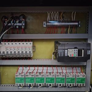 YD-3000-2 de fabrication de bouteilles semi-automatique 2 soufflerie + 1 réchauffeur - Product Image 4