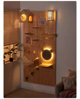 Meilleures ventes usine : Arbre à chat moderne de luxe en bois massif, structure murale d'escalade avec panneau perforé, trampoline intégré et nid en carton