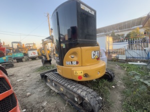 Livraison gratuite, <span class=keywords><strong>mini</strong></span>-excavatrice hydraulique sur chenilles <span class=keywords><strong>d</strong></span>'<span class=keywords><strong>occasion</strong></span> Caterpillar de fabrication japonaise, 3 tonnes, CAT303.5E, <span class=keywords><strong>pelle</strong></span> rétrocaveuse, <span class=keywords><strong>godet</strong></span> de 0,12 m - Product Image 4