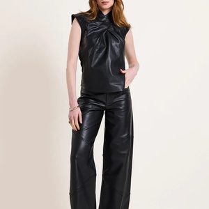 Conjunto de Dos Piezas de Ropa para Mujer OEM, Traje de Cuero PU sin Mangas, Pantalones de Cuero, Estilo Sexy - Product Image 1