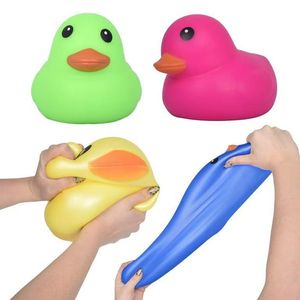 Jouet géant en silicone en forme de canard de 15 cm - Jouet anti-stress et anti-anxiété à presser - Product Image 6
