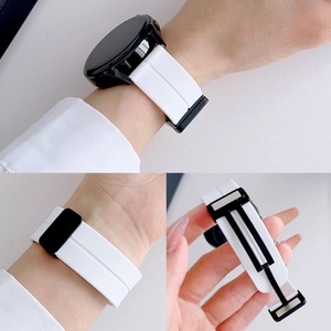 Bracelet en silicone à boucle pliante magnétique 20mm 22mm Bracelet universel sport à dégagement rapide pour <span class=keywords><strong>Samsung</strong></span> <span class=keywords><strong>Galaxy</strong></span> <span class=keywords><strong>Watch</strong></span> 4/6/<span class=keywords><strong>5Pro</strong></span> - Product Image 4