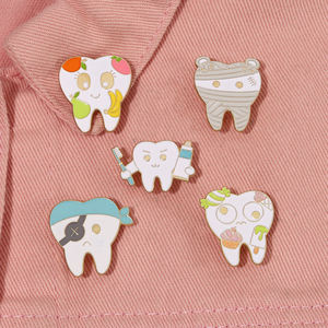 Bros Gigi Dirancang Khusus Gigi Lucu Melindungi Kesehatan Gigi Pin Enamel Oral Dokter Perawat Kerah Lencana Bros - Product Image 1